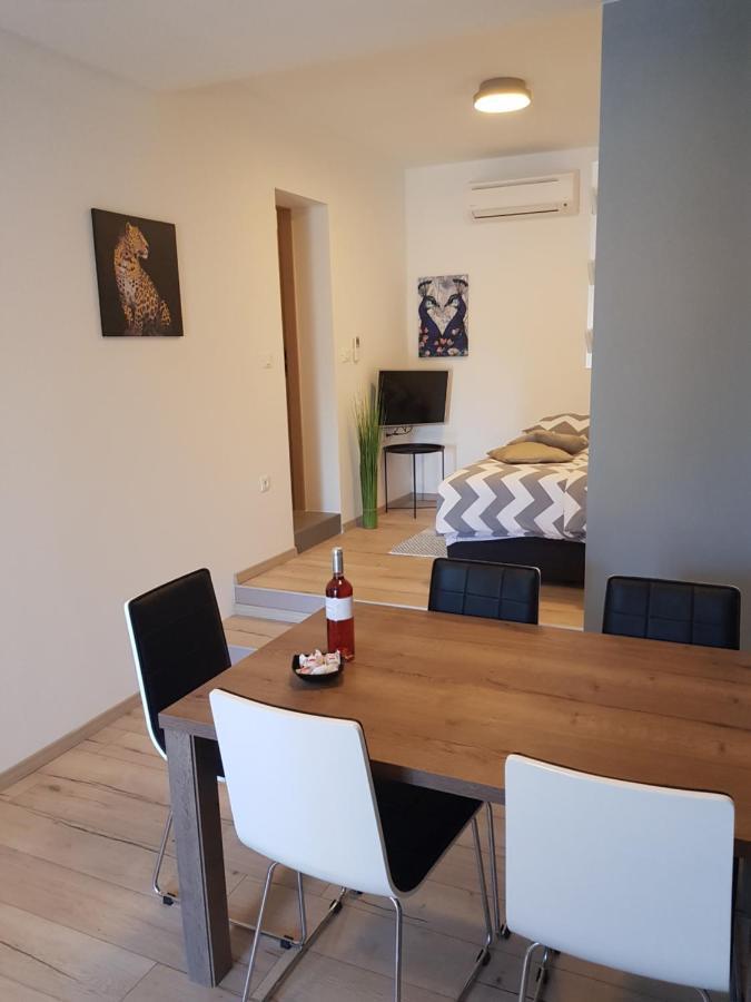 Guest House Flora Pazin Luaran gambar