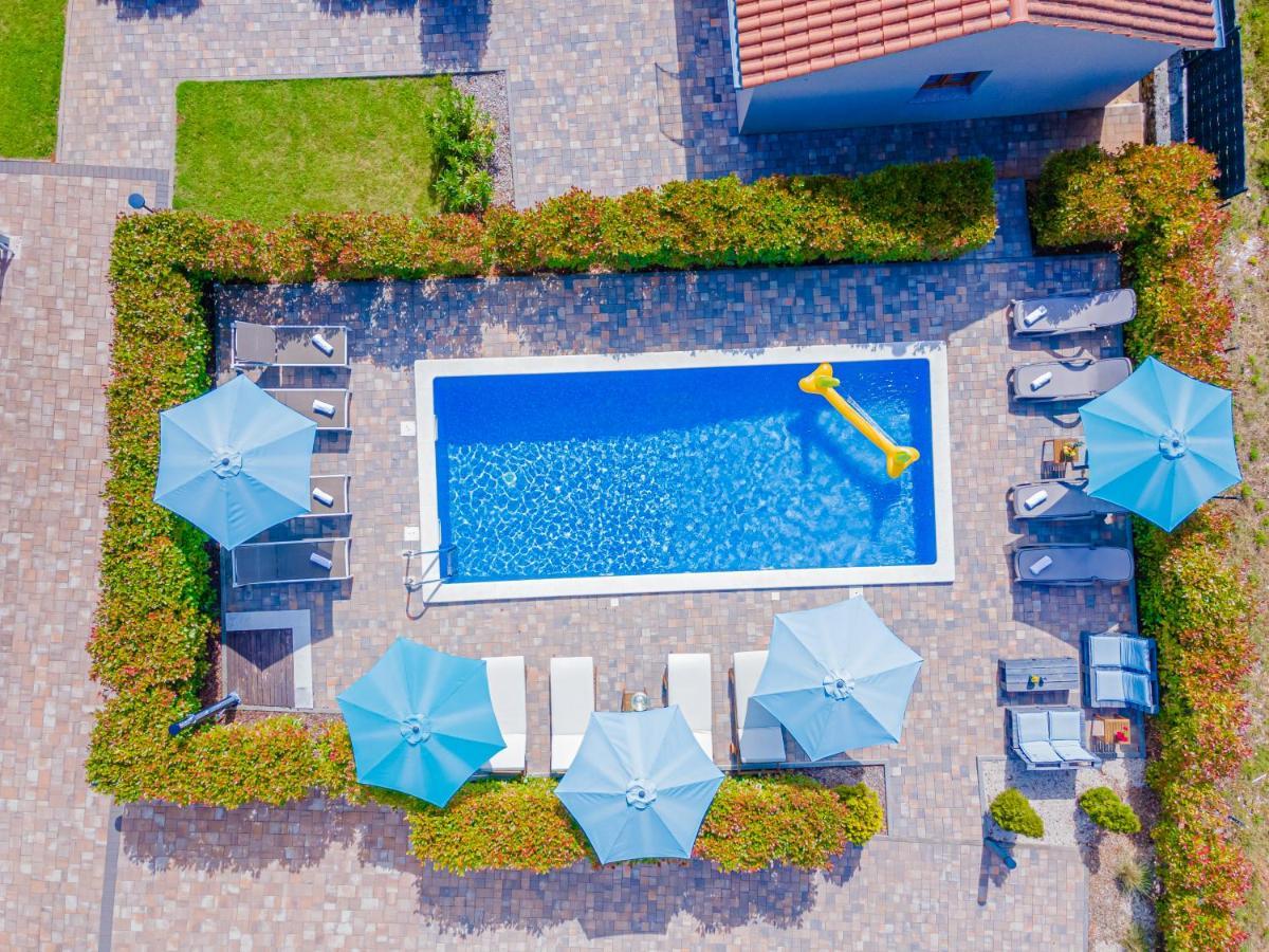 Guest House Flora Pazin Luaran gambar