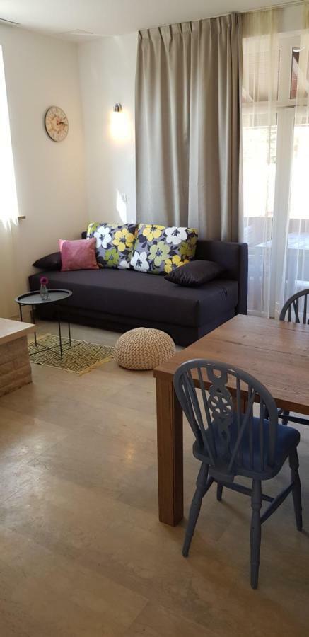 Guest House Flora Pazin Luaran gambar
